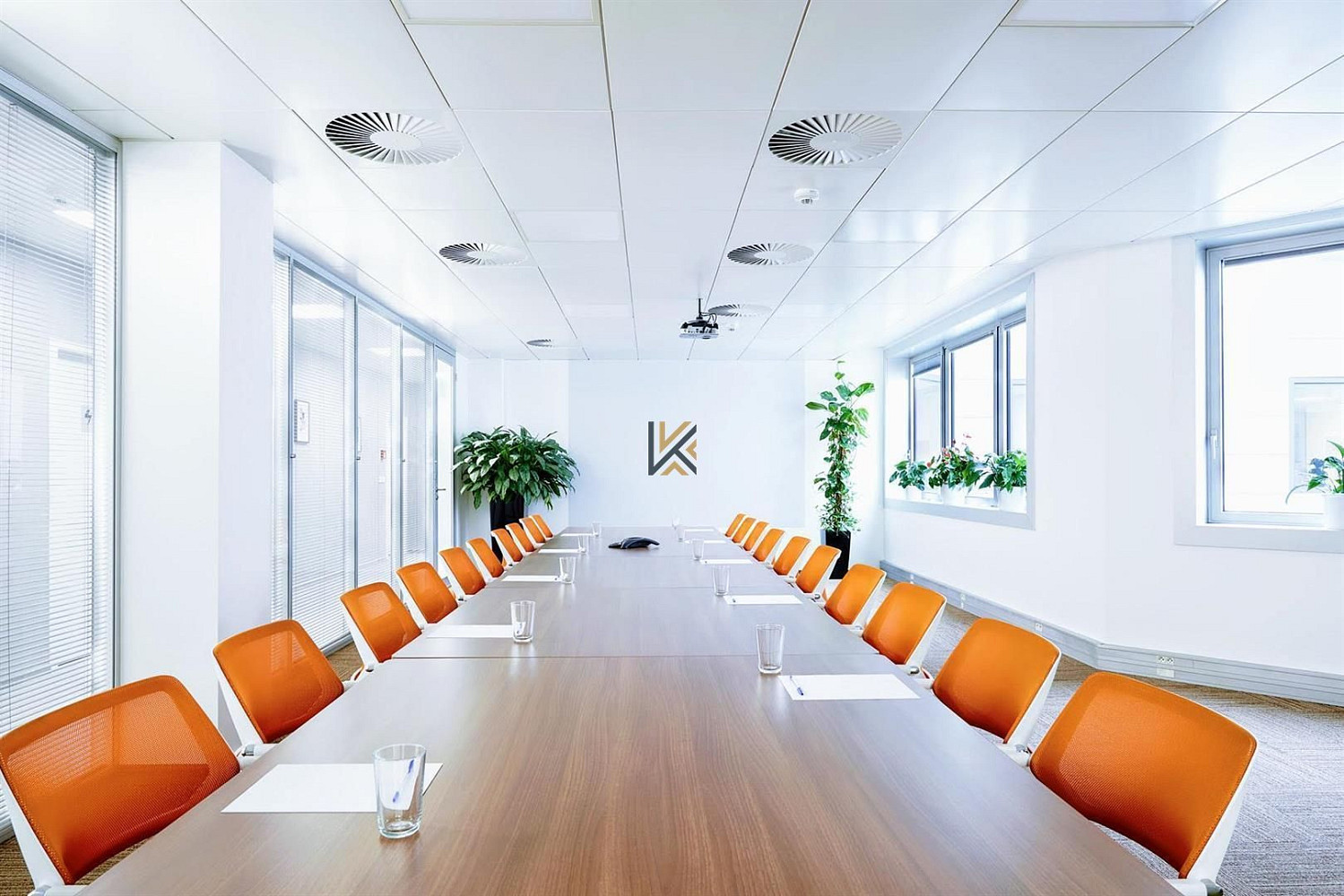 Pronájem kanceláře 674 m² – fotografie 4