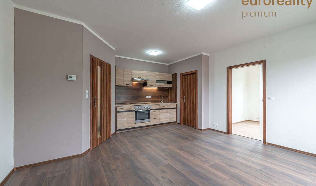 Prodej bytu 2+kk 38 m², Tachov – náhled fotky 2