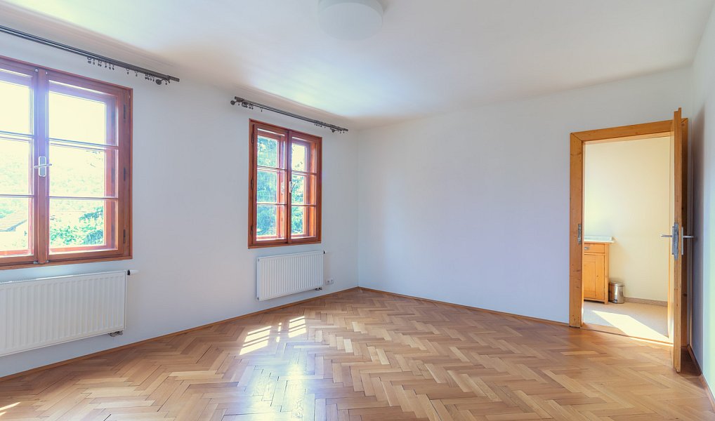 Prodej domu 336 m² s pozemkem 2 384 m², Chrustenice – náhled fotky 4