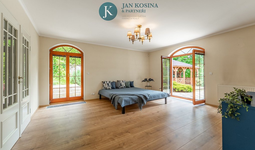Prodej domu 236 m² s pozemkem 921 m², Hrusice – náhled fotky 29
