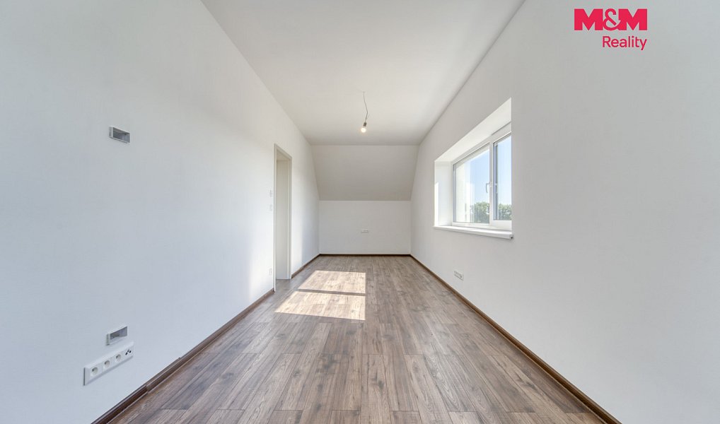 Prodej domu 168 m² s pozemkem 809 m², Vodochody – náhled fotky 20