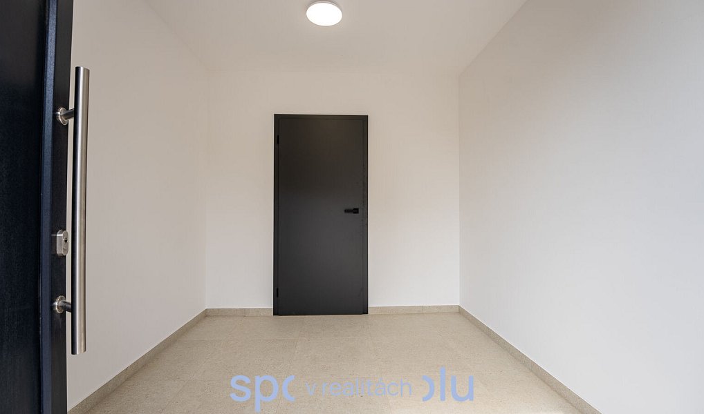 Prodej domu 113 m² s pozemkem 702 m², Zlámanec – náhled fotky 39