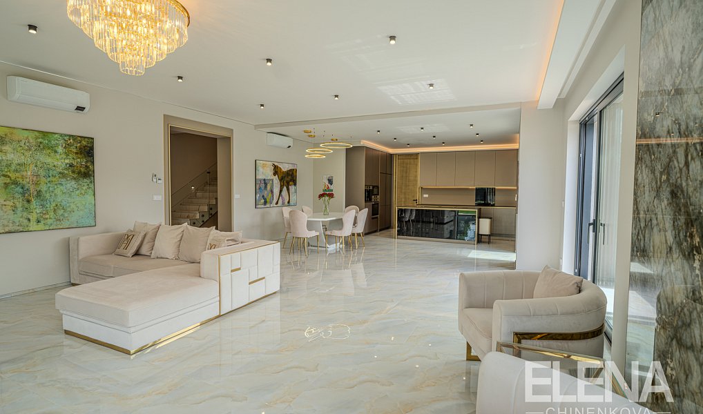 Prodej domu 416 m² s pozemkem 1 285 m², Vysoký Újezd – náhled fotky 5