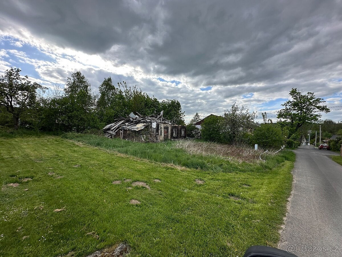 Prodej stavebního pozemku 649 m²