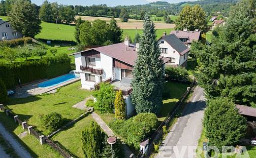 Prodej domu 300 m² s pozemkem 1 340 m², Horní Branná, okres Semily