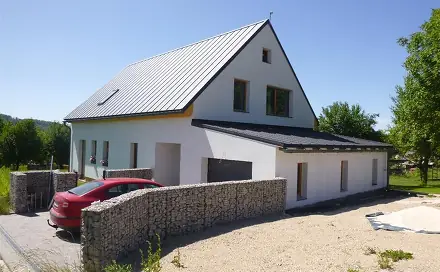 Dražba domu 1 942 m² s pozemkem 1 942 m², Vlastiboř