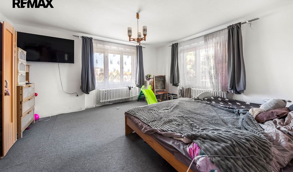 Prodej domu 260 m² s pozemkem 839 m², Vědomice – náhled fotky 16