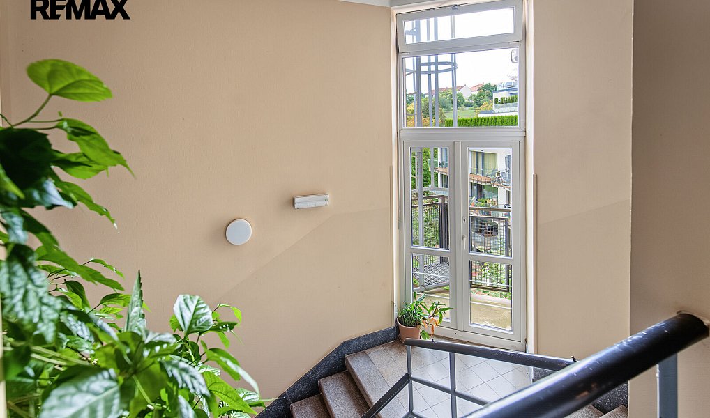 Prodej bytu 3+1 91 m², Praha – náhled fotky 48