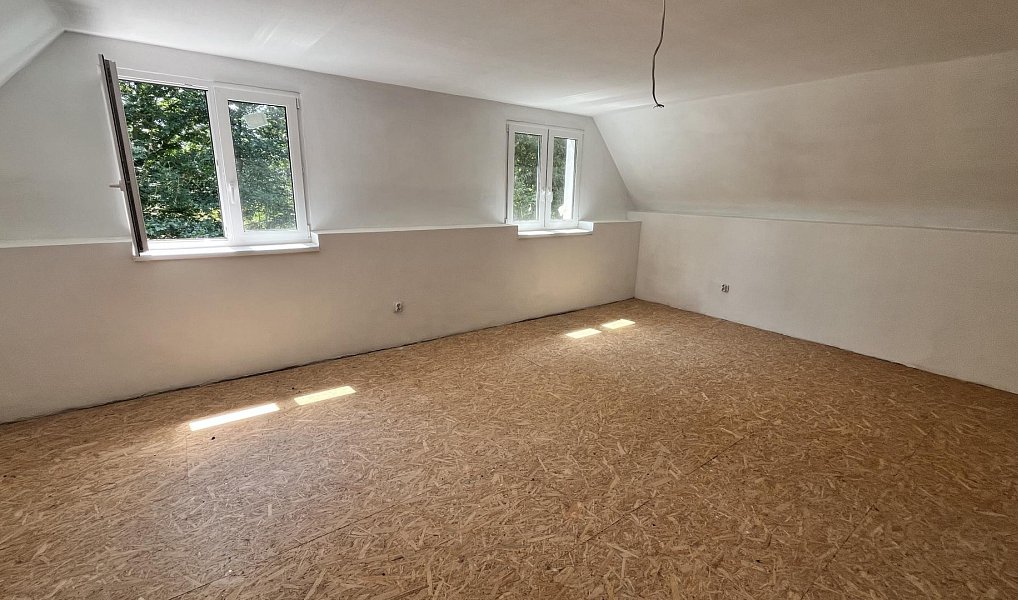 Prodej domu 160 m² s pozemkem 606 m², Jiříkov – náhled fotky 12