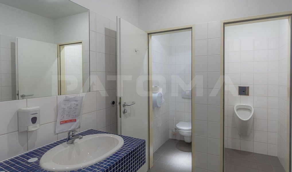 Pronájem kanceláře 393 m², Praha – náhled fotky 9