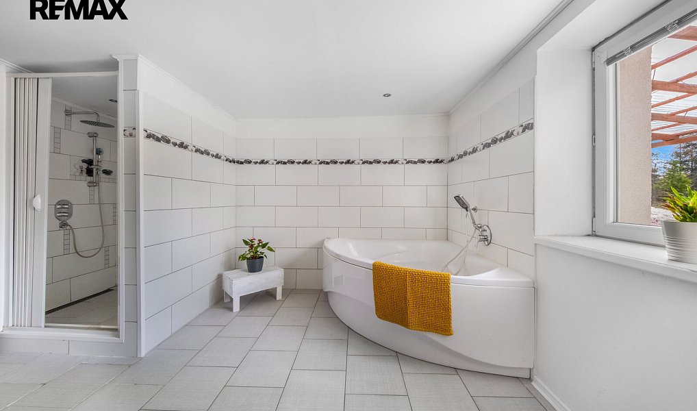 Prodej domu 288 m² s pozemkem 3 017 m², Verušičky – náhled fotky 4