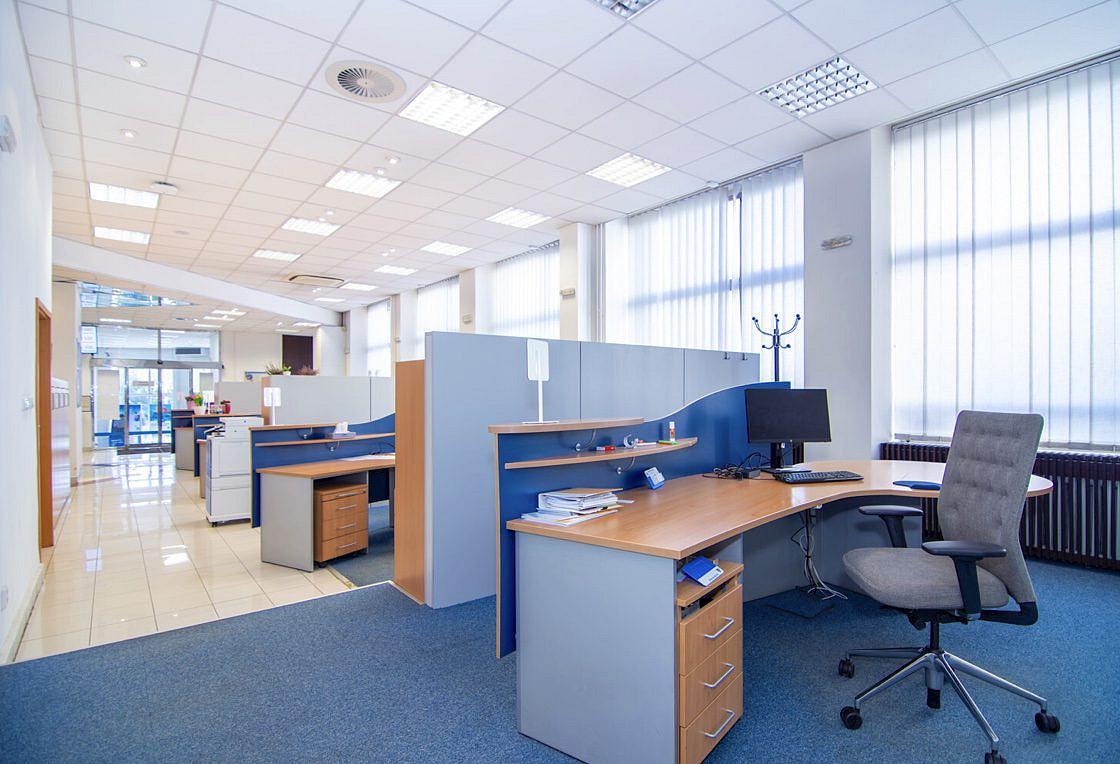 Pronájem kanceláře 220 m² – fotografie 4