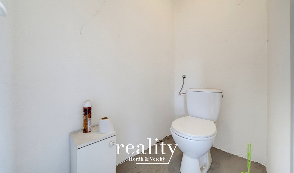 Prodej domu 178 m² s pozemkem 813 m², Křelovice – náhled fotky 35
