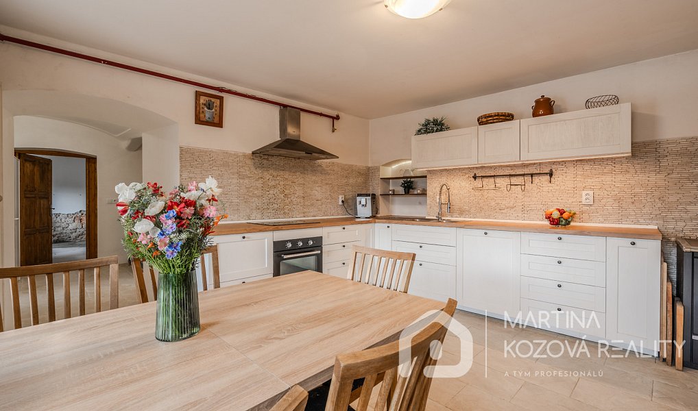 Prodej domu 165 m² s pozemkem 857 m², Koleč – náhled fotky 3