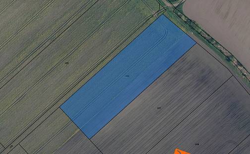 Prodej pole 2 124 m², Malý Újezd, okres Mělník