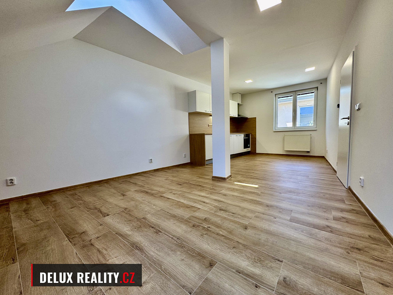 Pronájem bytu 2+kk 52 m² – fotografie 4