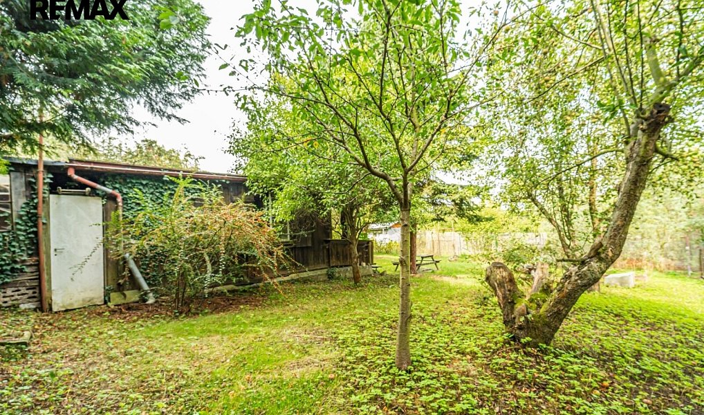 Prodej zahrady 489 m², Praha – náhled fotky 16