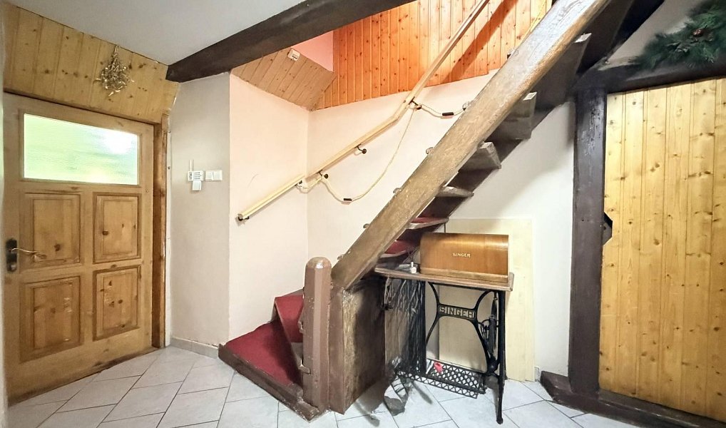 Prodej domu 200 m² s pozemkem 1 124 m², Klíny – náhled fotky 9