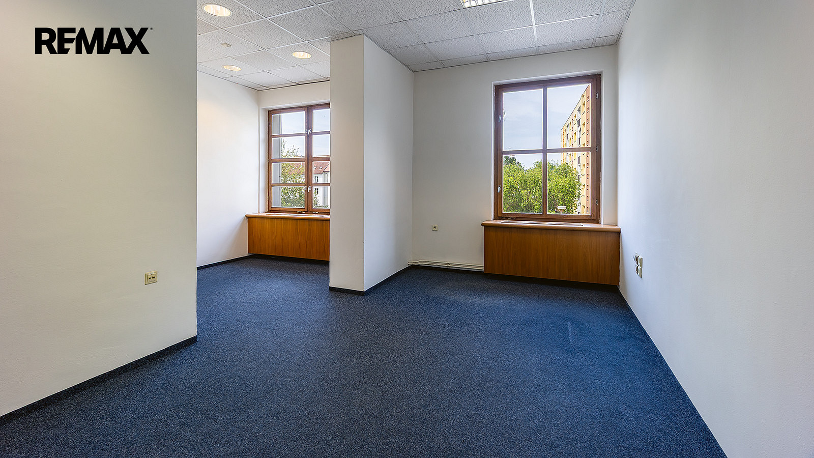 Pronájem kanceláře 22 m² — photo 2