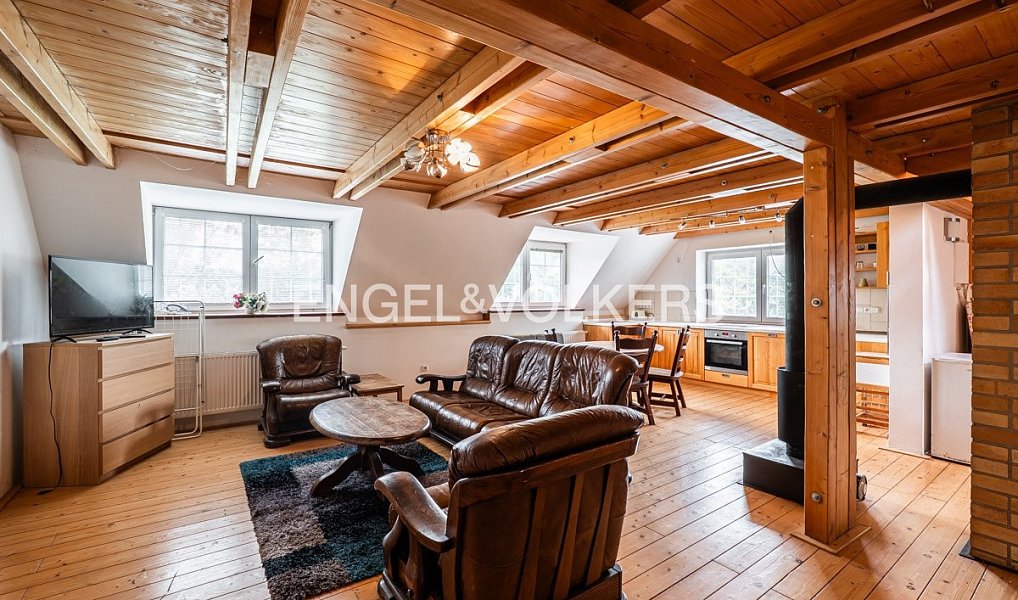 Pronájem domu 242 m² s pozemkem 574 m², Běloky – náhled fotky 7