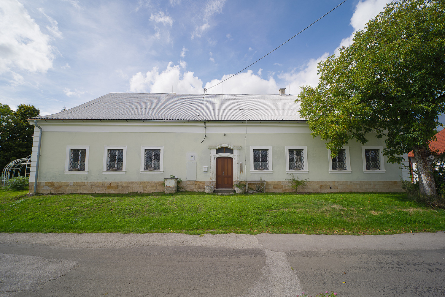 Prodej domu 272 m² s pozemkem 1 281 m²
