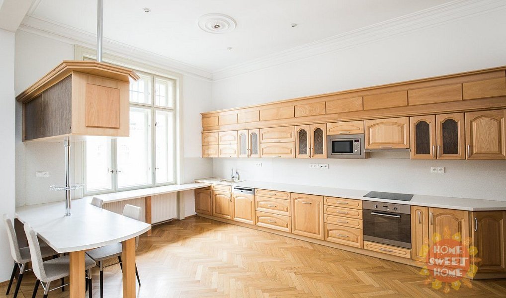Pronájem bytu 5+1 197 m², Praha – náhled fotky 7