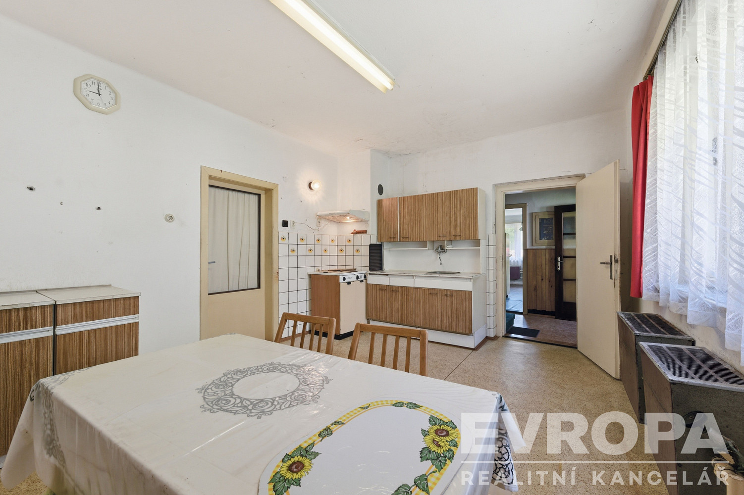 Prodej domu 140 m² s pozemkem 1 529 m² – fotografie 2