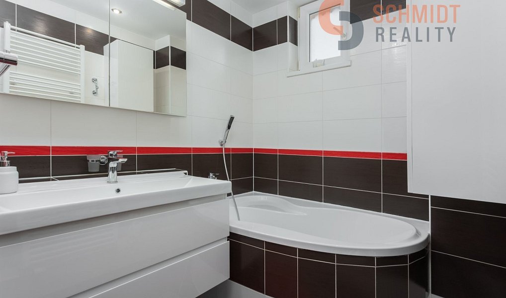 Prodej domu 300 m² s pozemkem 321 m², Hustopeče – náhled fotky 24