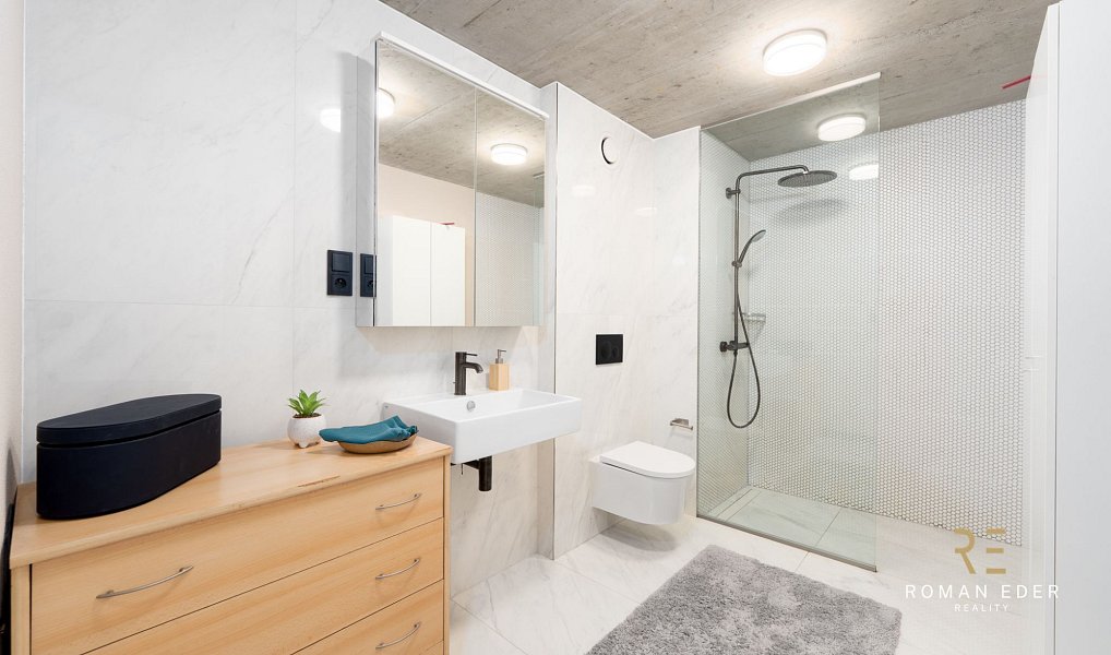 Prodej bytu 1+kk 59 m², Praha – náhled fotky 3