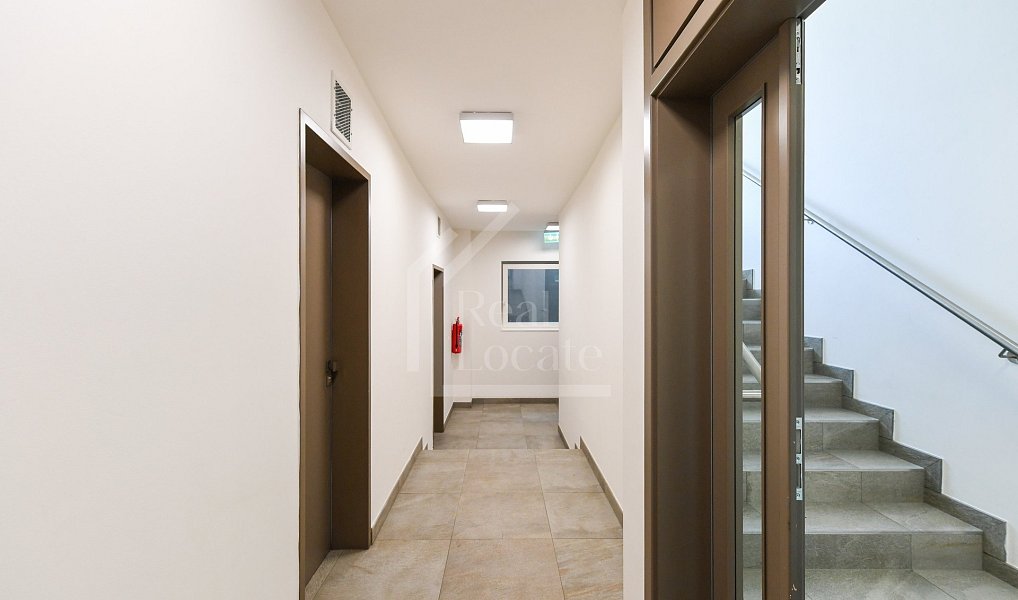 Prodej bytu 4+kk 111 m², Praha – náhled fotky 21