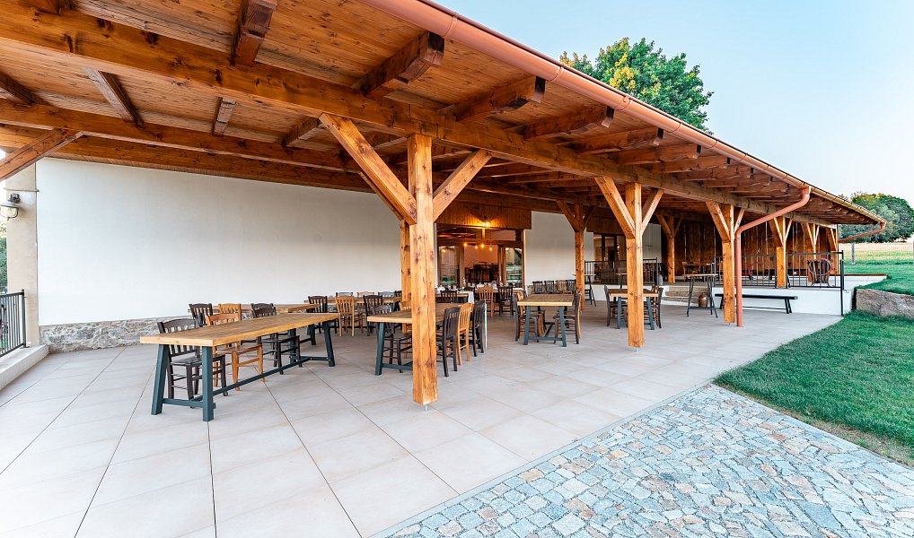 Prodej ubytovacího objektu 500 m², Opatov – náhled fotky 16