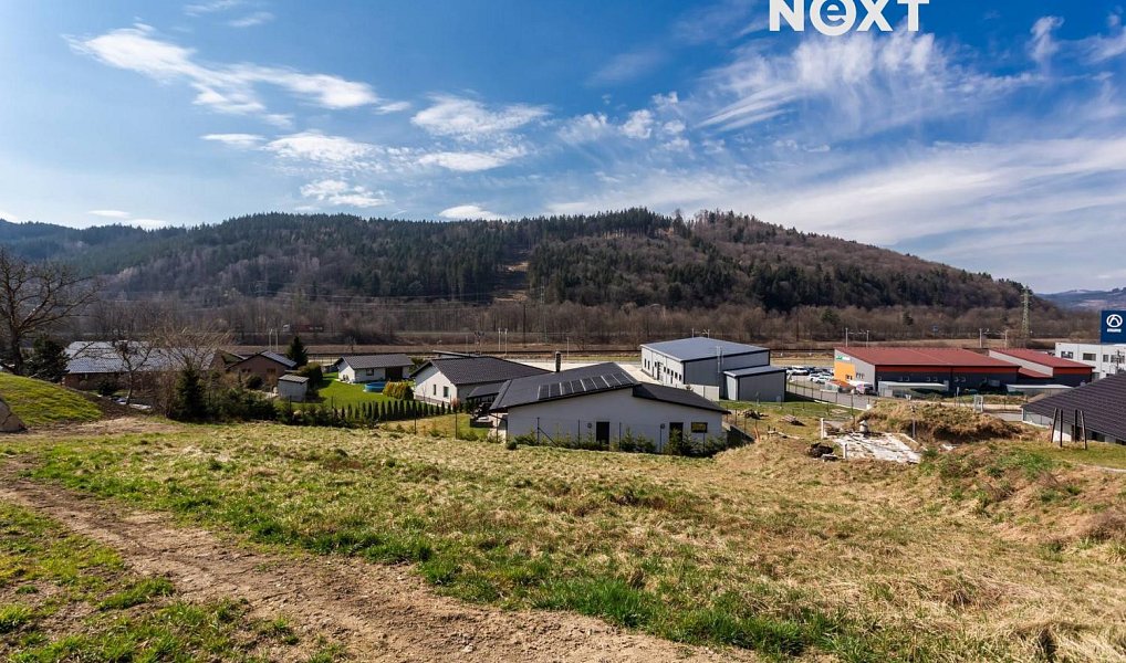 Prodej stavebního pozemku 1 078 m², Vsetín – náhled fotky 2