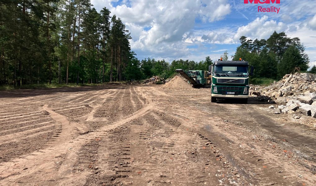 Prodej komerčního pozemku 8 120 m², Ralsko – náhled fotky 3