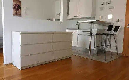 Pronájem bytu 1+kk 35 m²