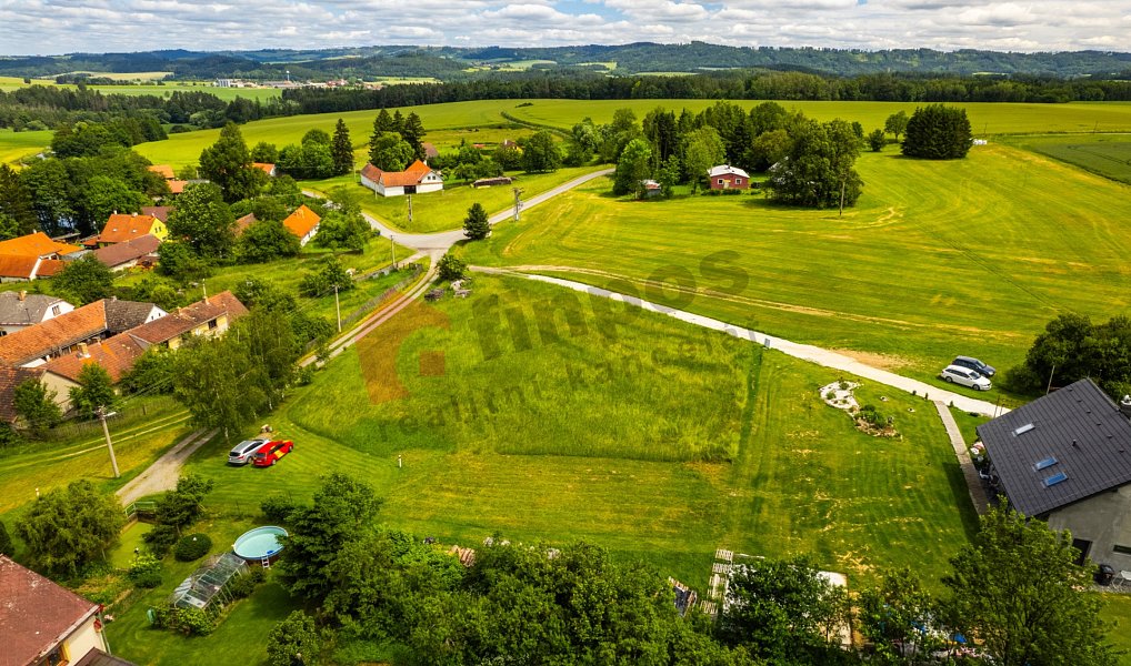 Prodej stavebního pozemku 1 702 m², Mladá Vožice – náhled fotky 3