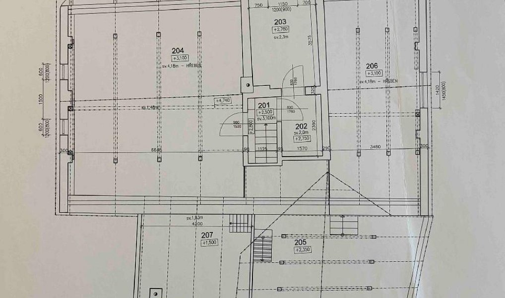 Prodej domu 240 m² s pozemkem 1 457 m², Dvorce – náhled fotky 32