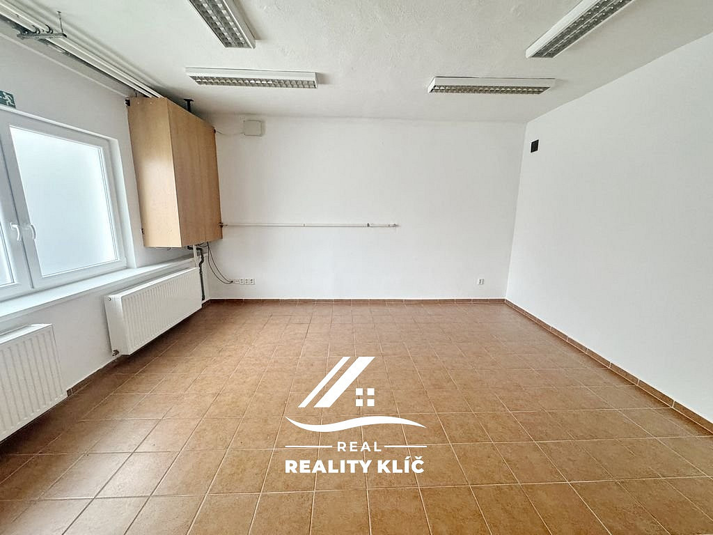Pronájem obchodních prostor 44 m²
