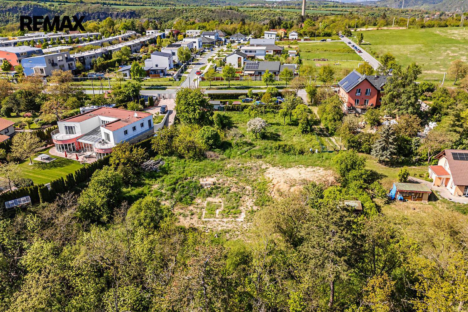 Prodej stavebního pozemku 1 885 m² – fotografie 4