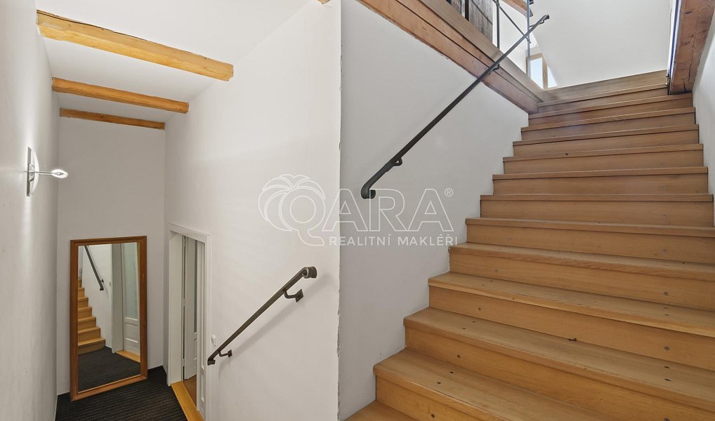 Prodej domu 470 m² s pozemkem 277 m², Praha – náhled fotky 8