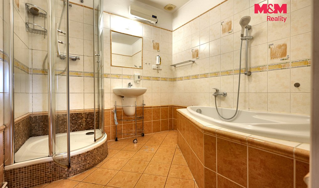 Prodej výrobních prostor 1 414 m², Kroměříž – náhled fotky 14