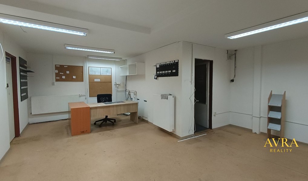 Pronájem skladovacích prostor 300 m², Mariánské Lázně – náhled fotky 2