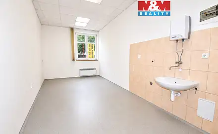 Pronájem obchodních prostor 18 m², Tylova, Jičín - Valdické Předměstí