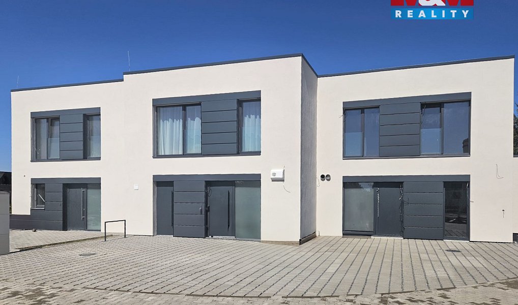 Prodej domu 121 m² s pozemkem 197 m², Sezemice – náhled fotky 12