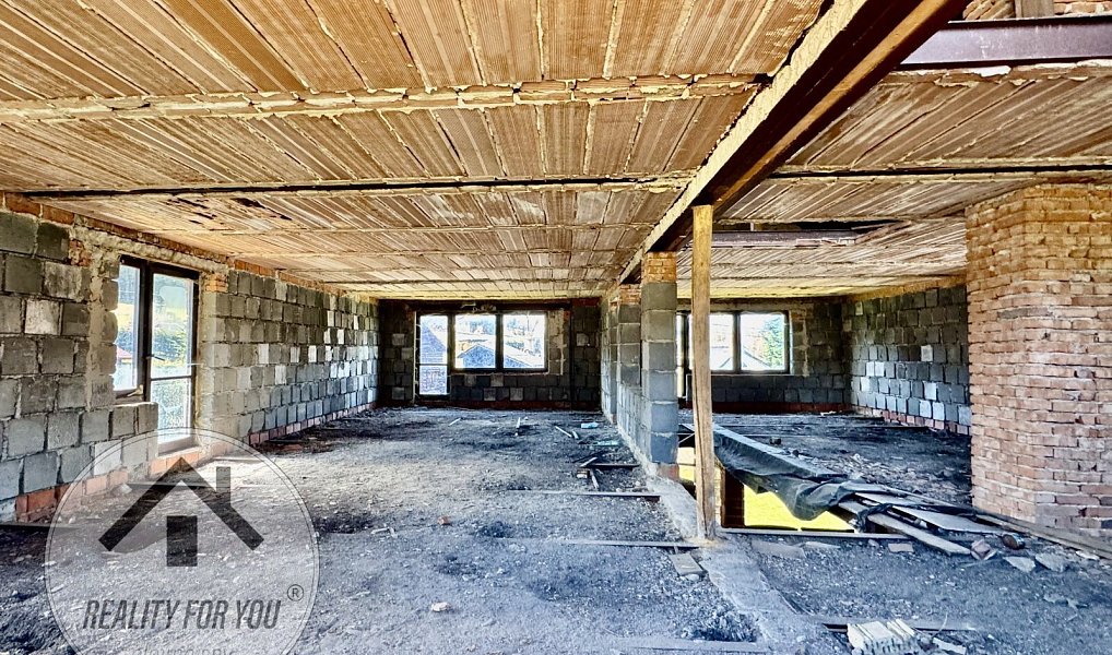 Prodej domu 270 m² s pozemkem 1 011 m², Jesenný – náhled fotky 14