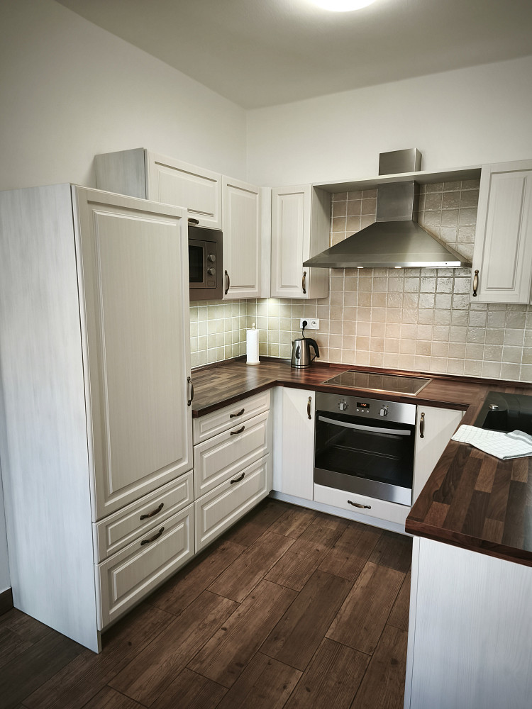 Prodej chalupy 120 m² s pozemkem 160 m² – pohled 3