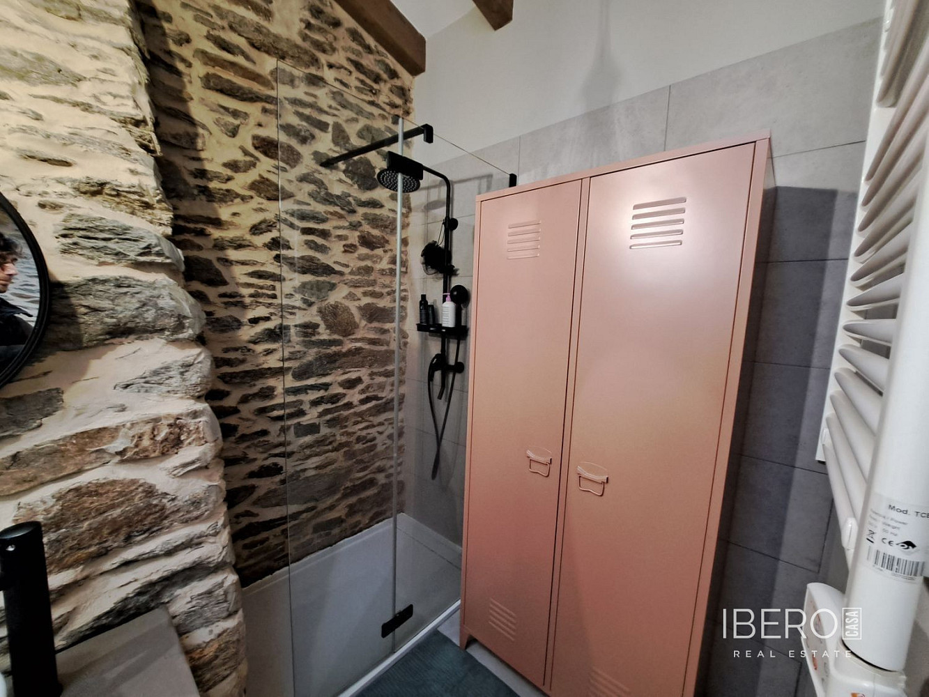 Casa 3+kk – Santiago de Compostela, O Ensanche - Més