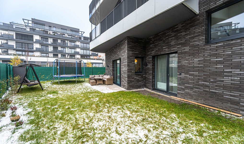 Pronájem bytu 3+kk 77 m², Praha – náhled fotky 9