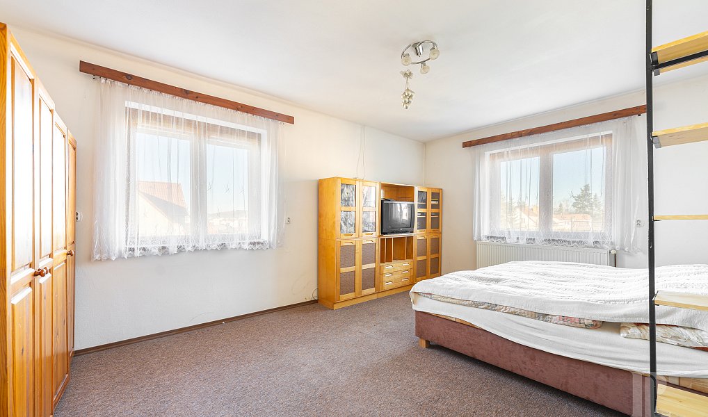 Prodej domu 335 m² s pozemkem 752 m², Strakonice – náhled fotky 23