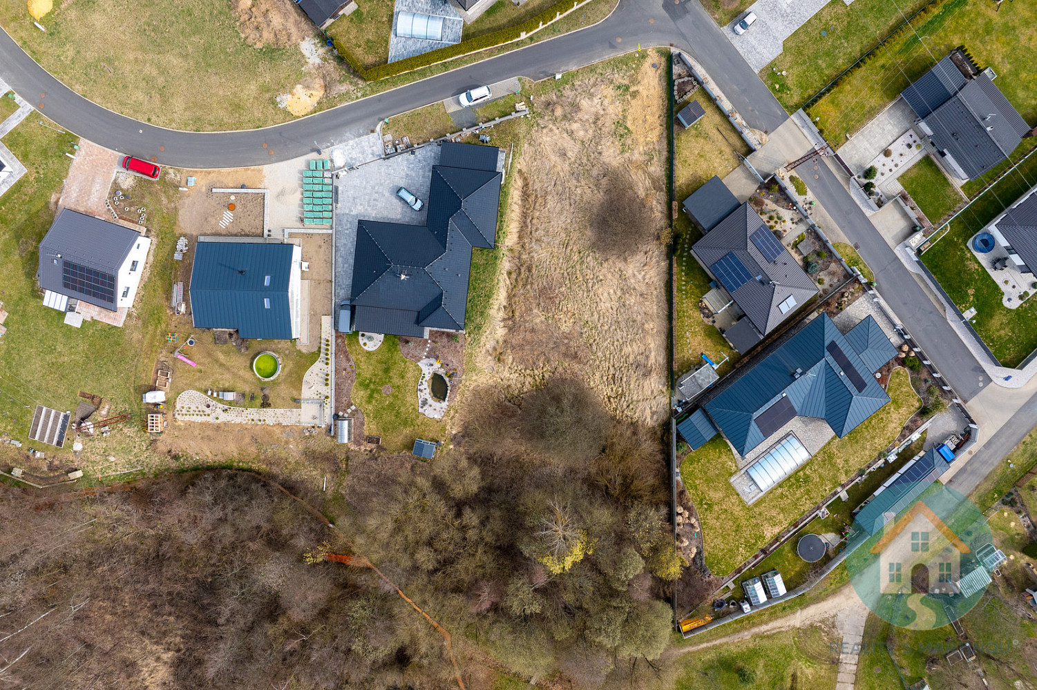 Prodej stavebního pozemku 2 163 m²
