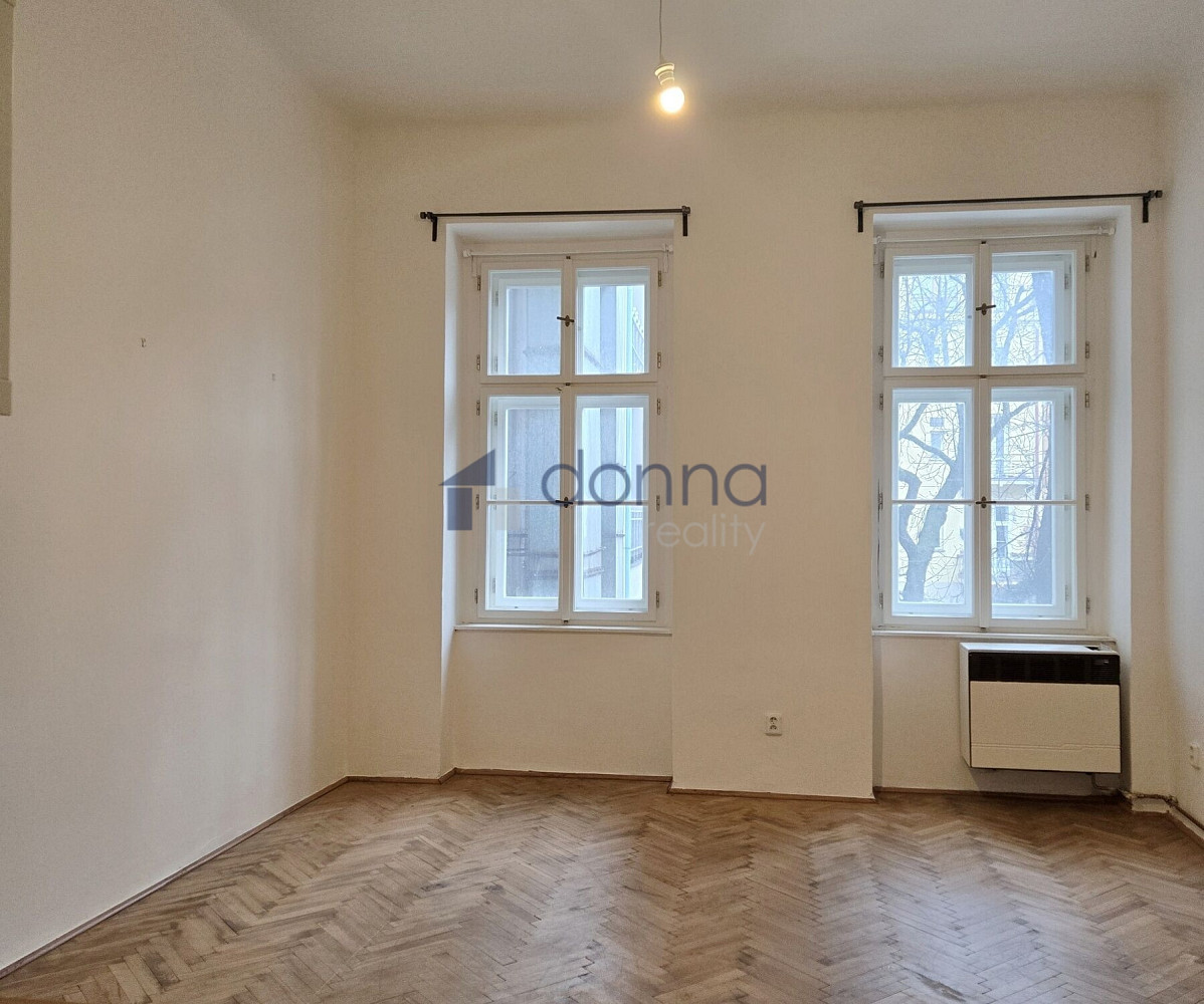 Pronájem bytu 1+kk 30 m²